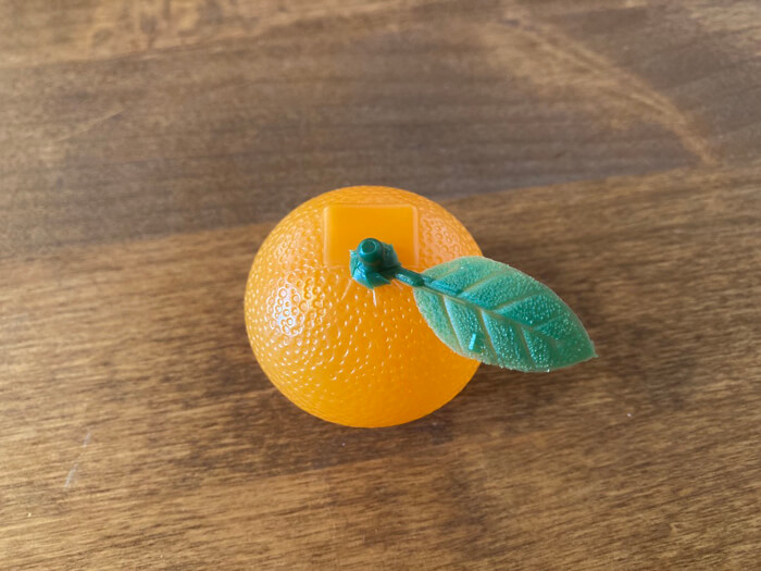 プラスチックの橙